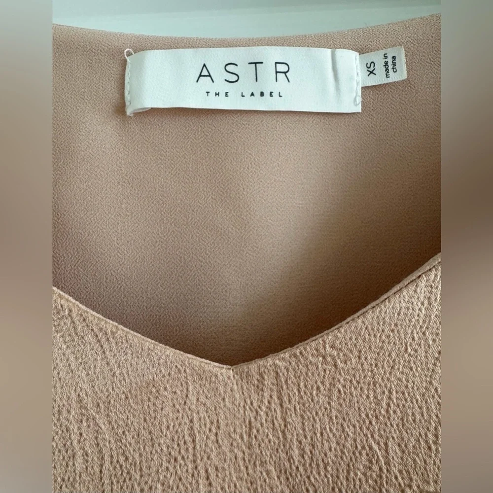 ASTR The Label Cally Revolve Top